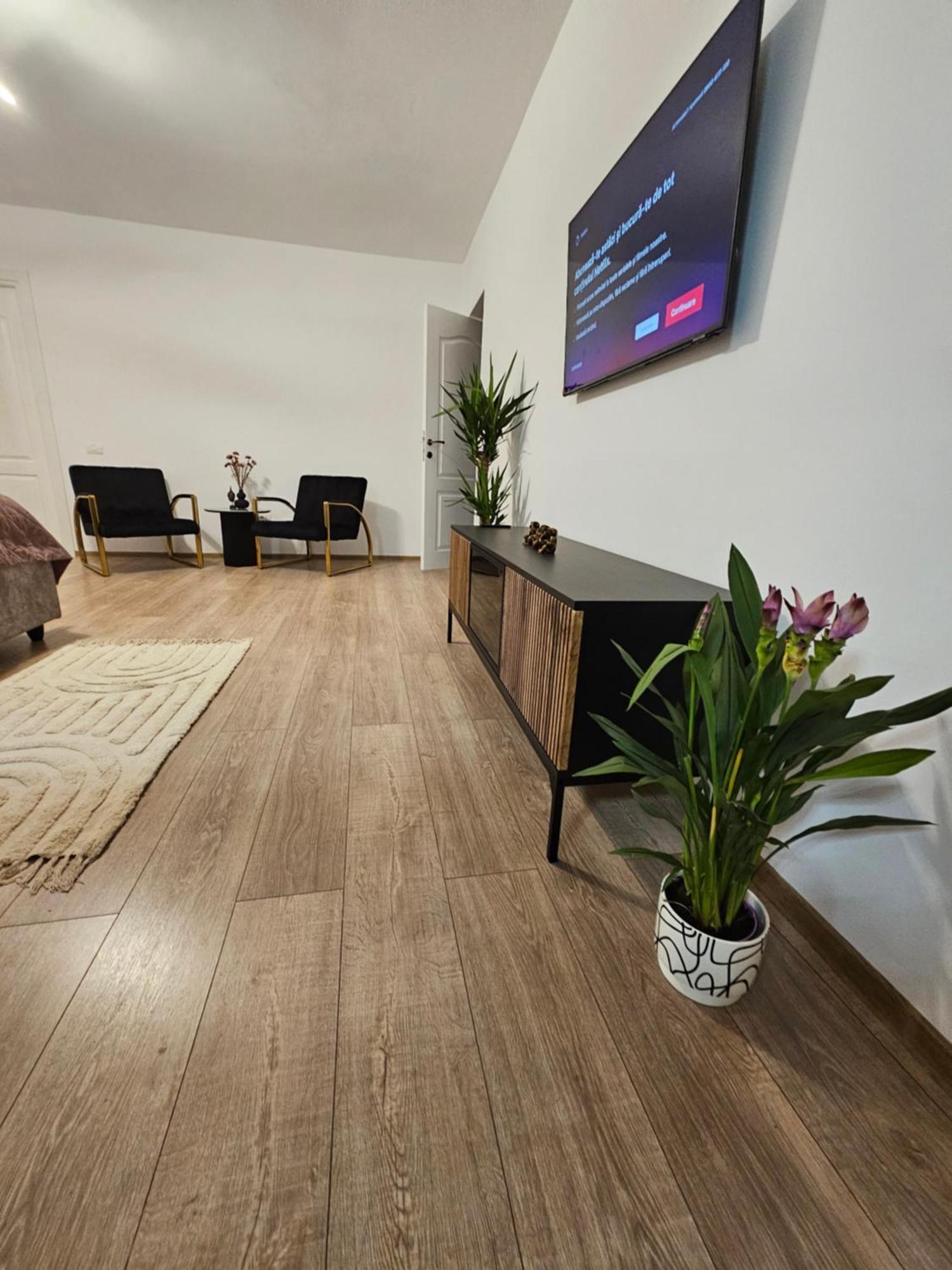 Terrace Hill House Apartment *
