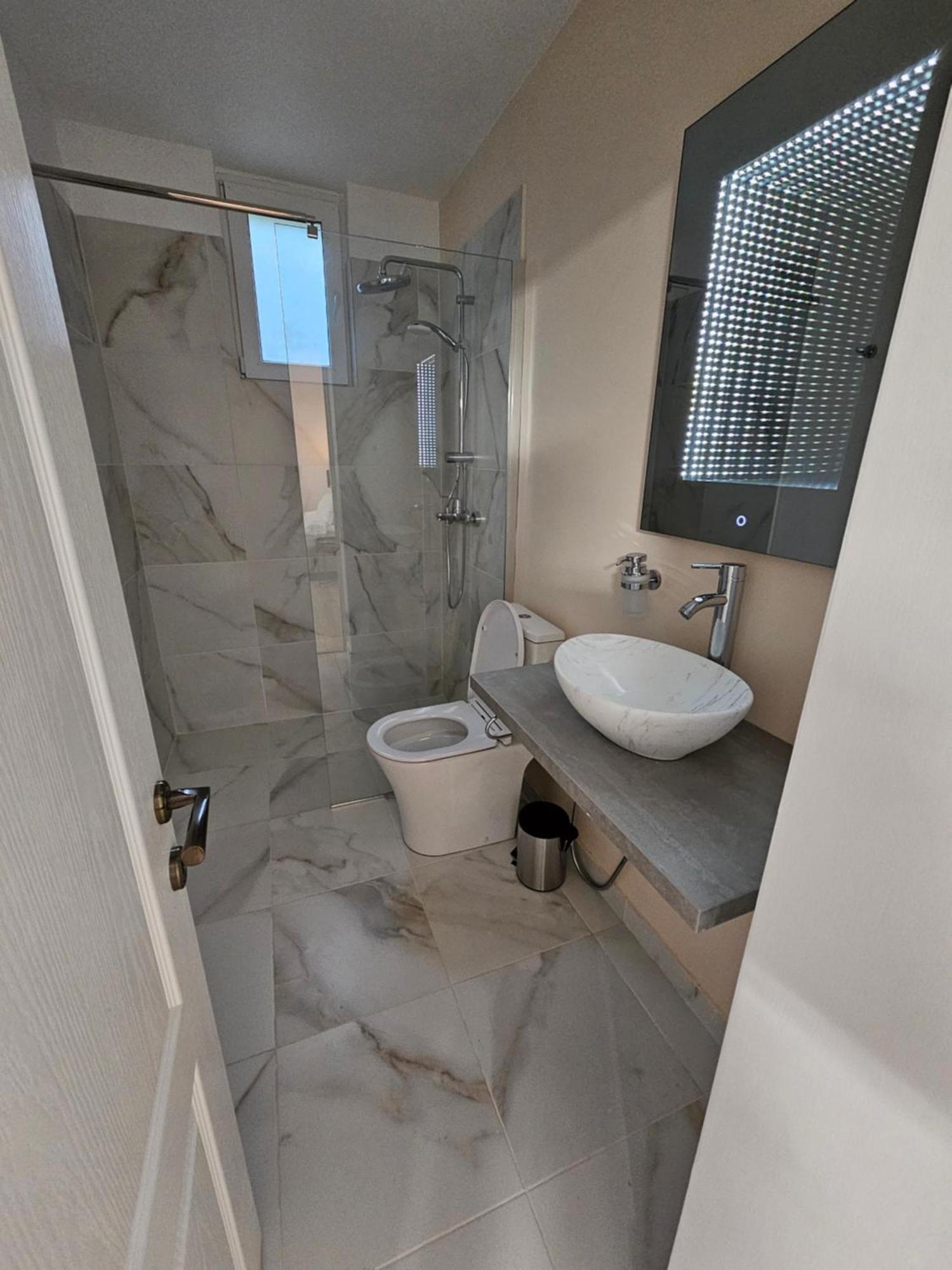 Terrace Hill House Apartment